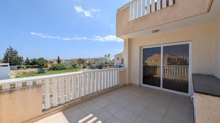 Image No.20-3 Bed Apartment for sale