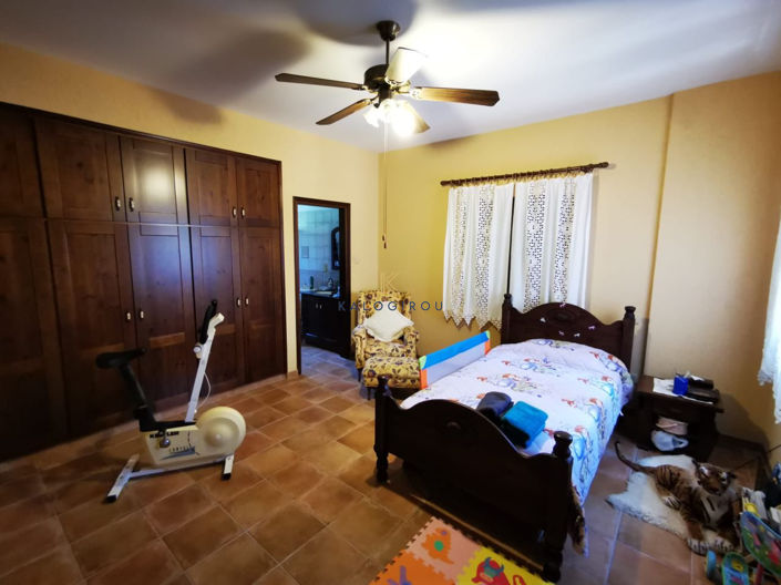 Image No.11-4 Bed House for sale