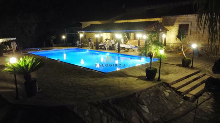 Image No.17-4 Bed House for sale