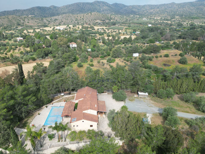 Image No.21-4 Bed House for sale