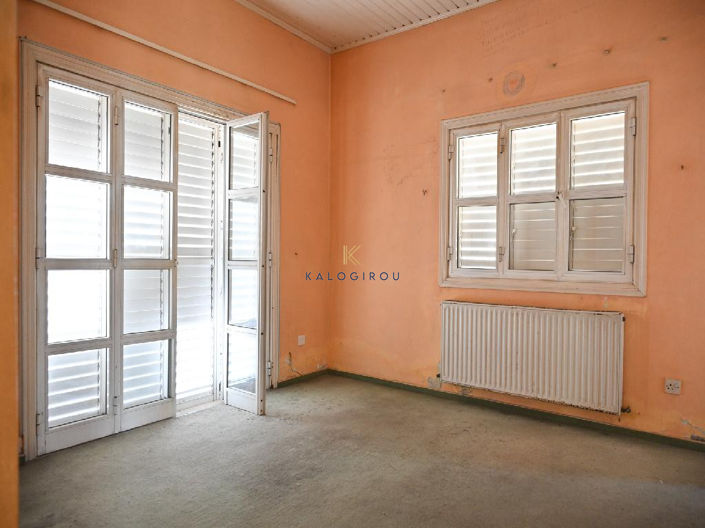 Image No.11-3 Bed House for sale