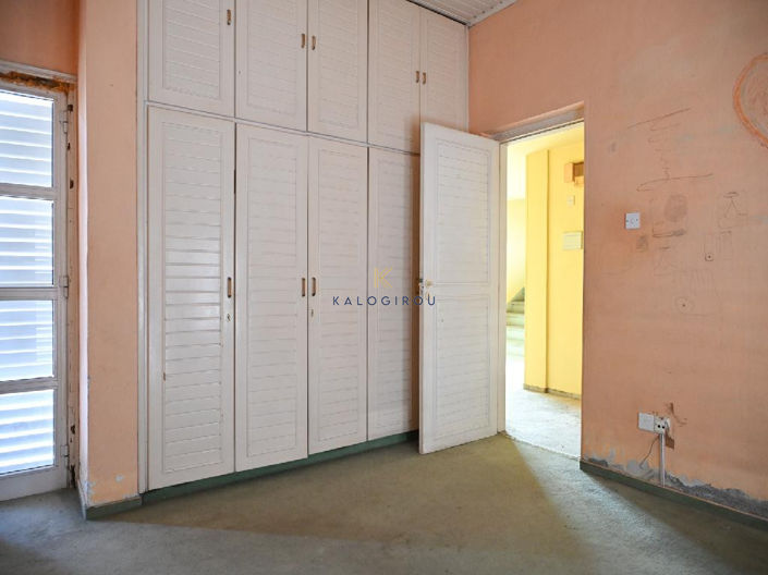 Image No.12-3 Bed House for sale