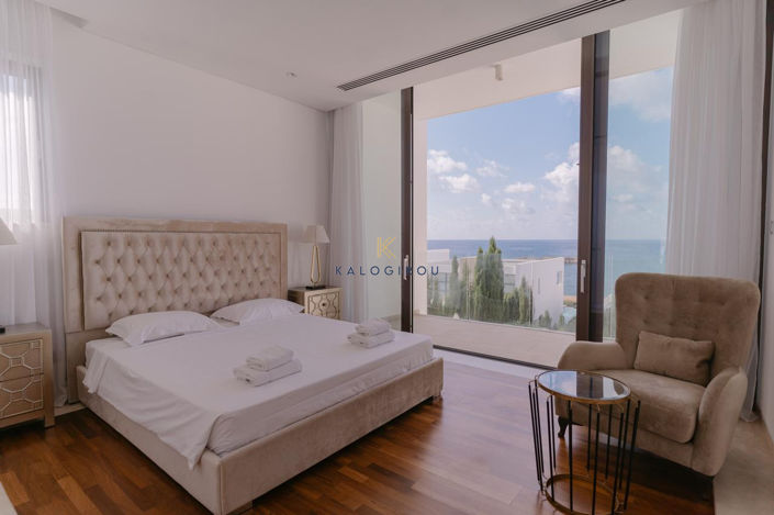 Image No.21-4 Bed House for sale