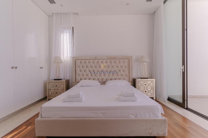 Image No.22-4 Bed House for sale