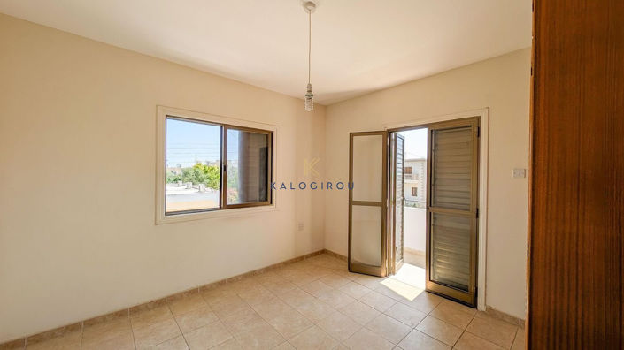 Image No.12-3 Bed House for sale