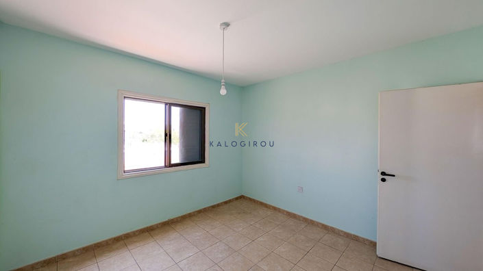 Image No.13-3 Bed House for sale