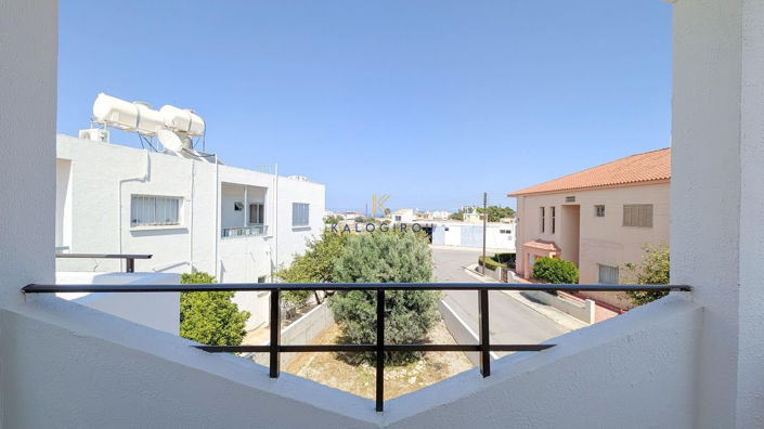 Image No.17-3 Bed House for sale