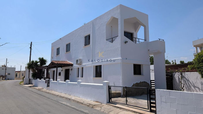 Image No.2-3 Bed House for sale