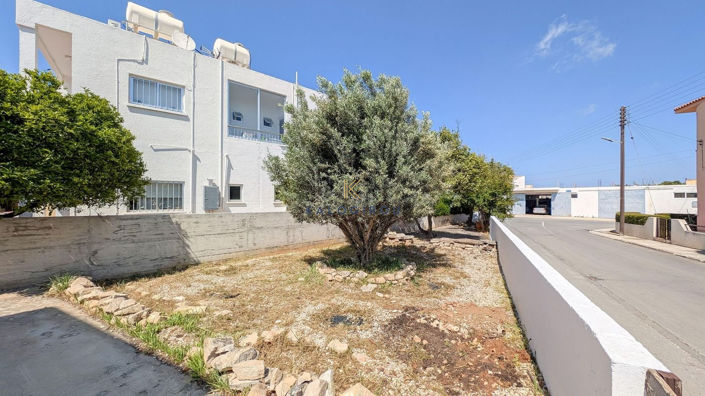 Image No.21-3 Bed House for sale