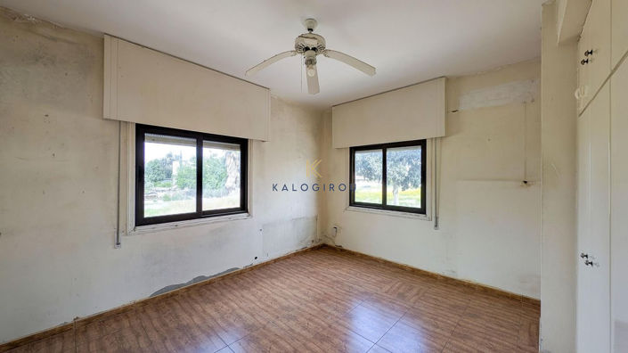 Image No.21-3 Bed House for sale