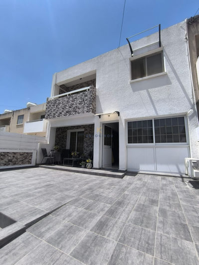 Image No.2-3 Bed House for sale
