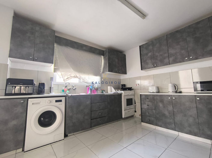 Image No.6-3 Bed House for sale