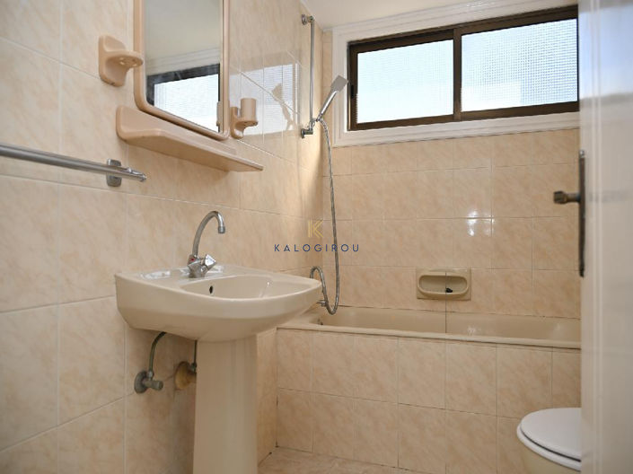 Image No.11-4 Bed House for sale