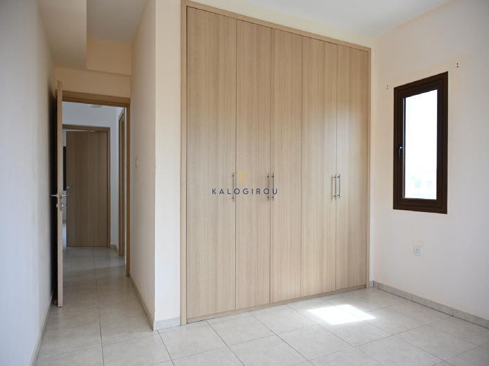 Image No.11-5 Bed House for sale