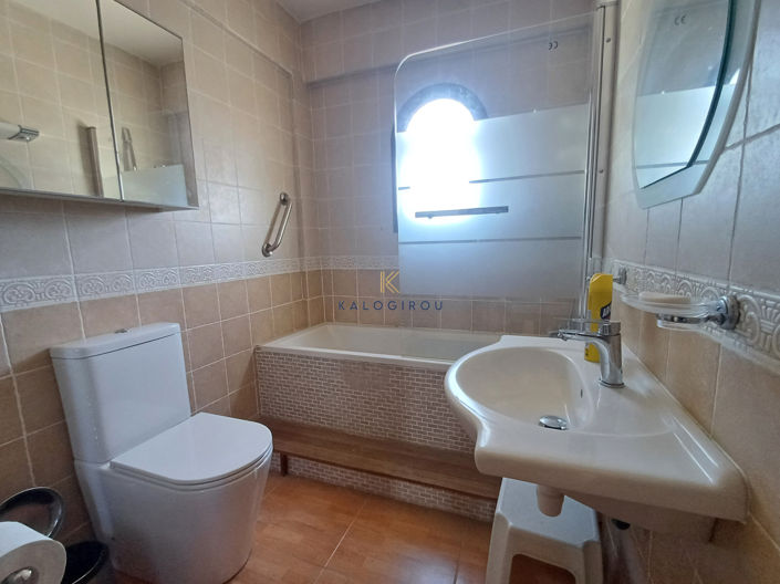 Image No.10-4 Bed House for sale