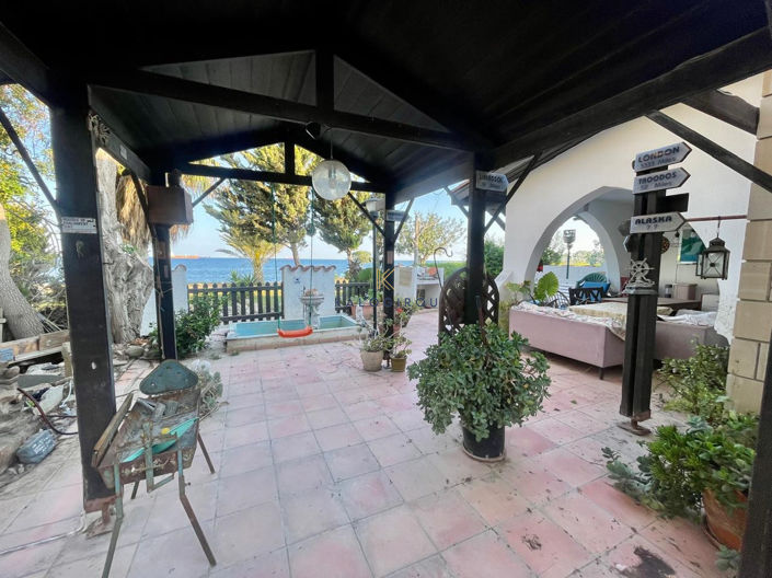Image No.12-2 Bed House for sale