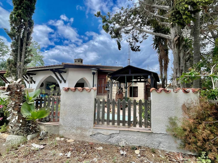 Image No.14-2 Bed House for sale