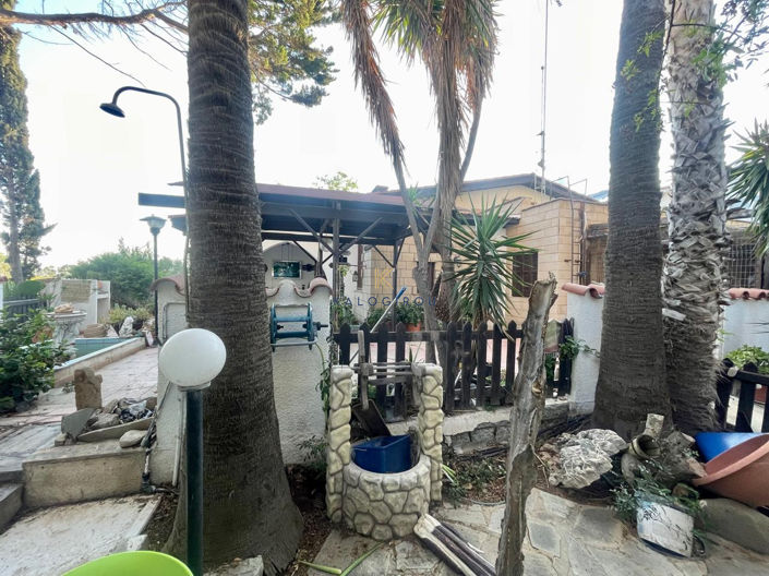 Image No.16-2 Bed House for sale