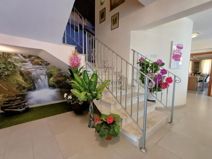 Image No.10-4 Bed Apartment for sale