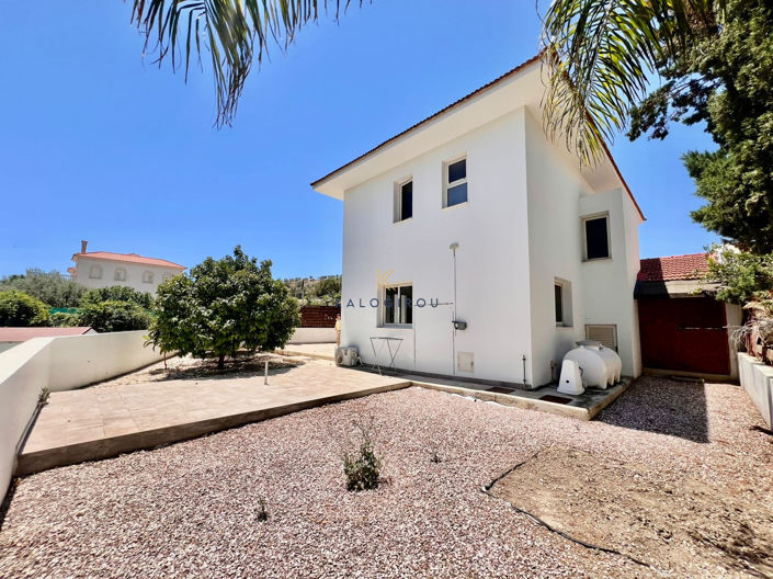 Image No.2-3 Bed House for sale