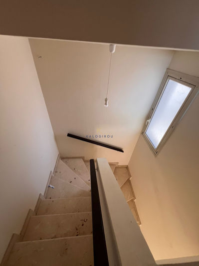 Image No.9-3 Bed House for sale