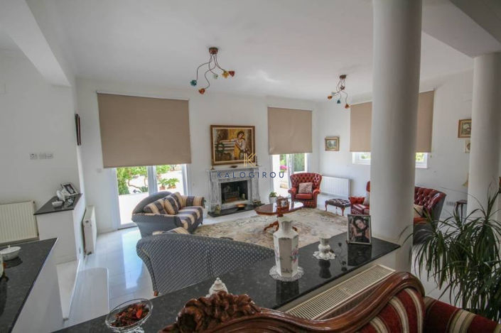 Image No.13-7 Bed House for sale
