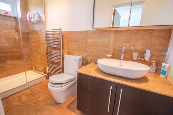 Image No.22-7 Bed House for sale