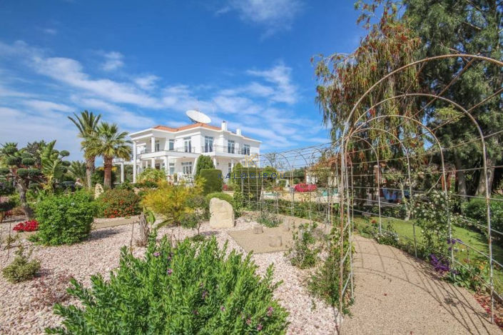 Image No.4-7 Bed House for sale