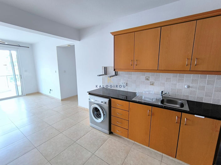 Image No.2-Appartement de 2 chambres à vendre à Oroklini