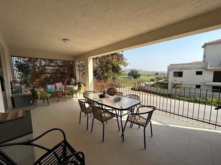 Image No.15-3 Bed Apartment for sale