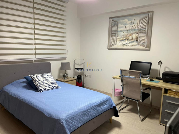 Image No.15-4 Bed House for sale