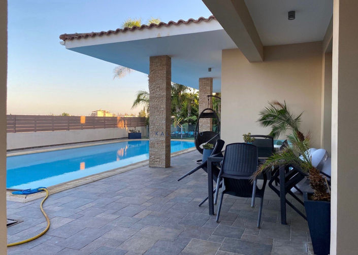 Image No.10-3 Bed House for sale