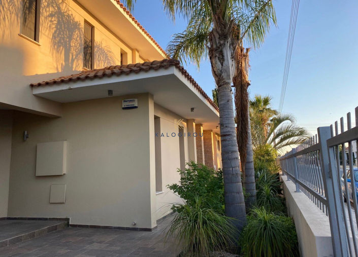 Image No.2-3 Bed House for sale