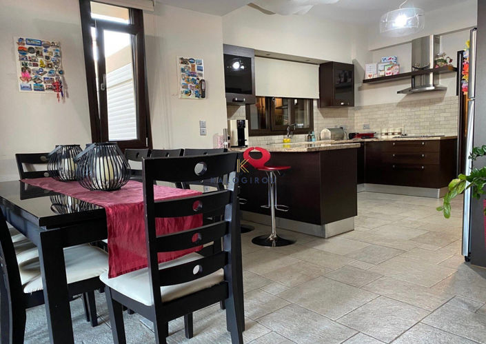 Image No.5-3 Bed House for sale