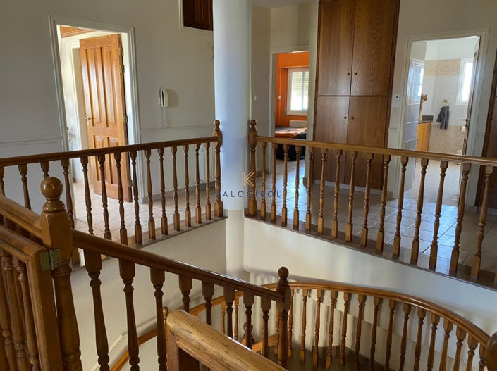 Image No.15-4 Bed House for sale