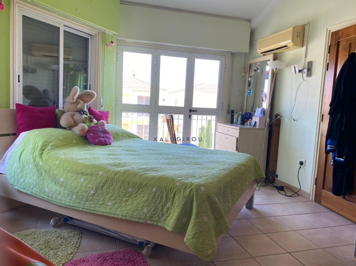 Image No.24-4 Bed House for sale