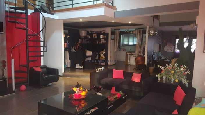 Image No.10-4 Bed House for sale