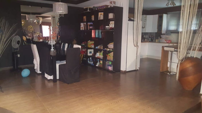 Image No.11-4 Bed House for sale