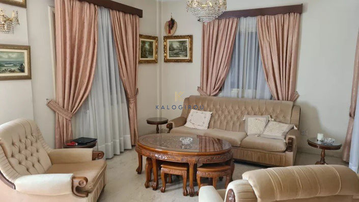 Image No.2-4 Bed House for sale