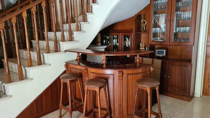Image No.6-4 Bed House for sale