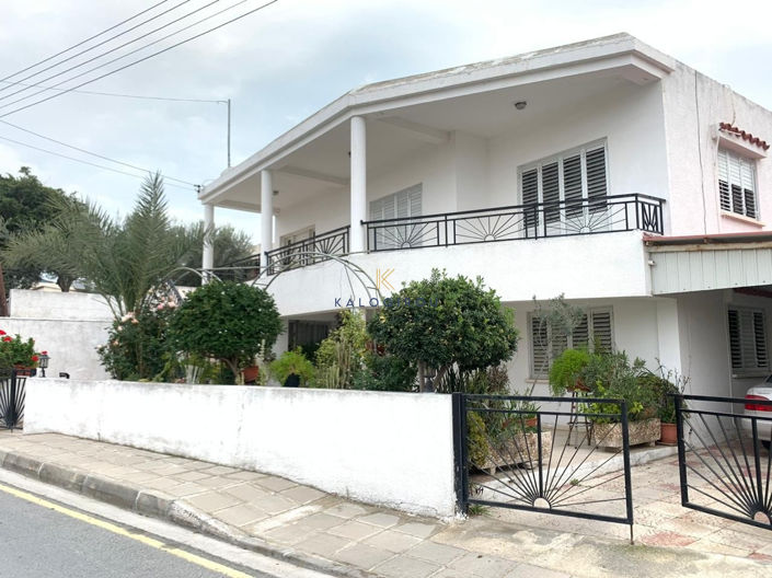 Image No.2-Maison de 4 chambres à vendre à Larnaca