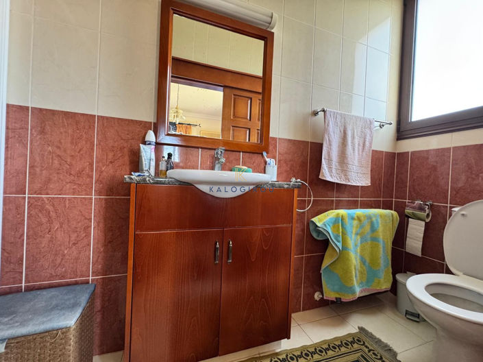 Image No.23-5 Bed House for sale