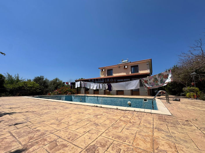 Image No.24-5 Bed House for sale