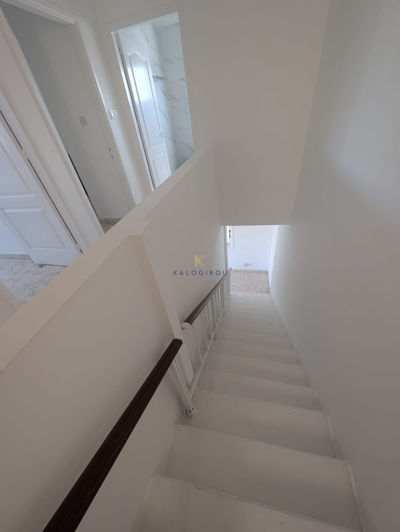 Image No.6-2 Bed House for sale