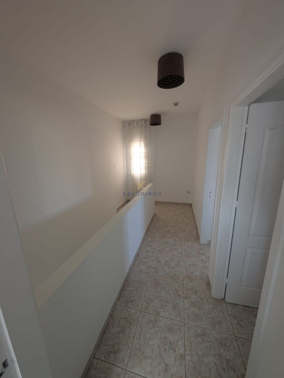 Image No.7-2 Bed House for sale