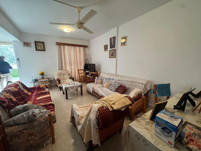 Image No.5-1 Bed House for sale