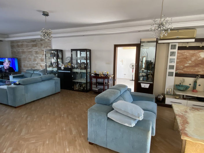 Image No.2-2 Bed House for sale