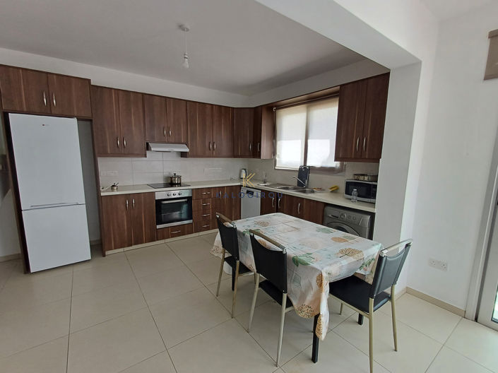 Image No.6-3 Bed House for sale