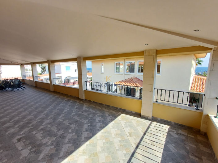 Image No.20-3 Bed House for sale