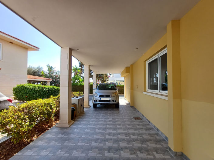 Image No.28-3 Bed House for sale